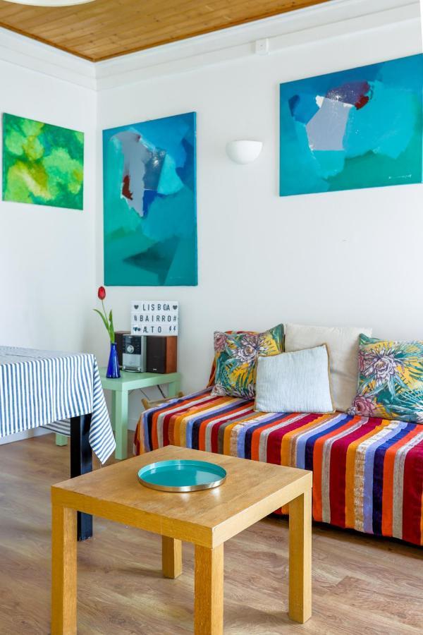 City Center Apt In Lively Bairro Alto! Lisbon Bagian luar foto